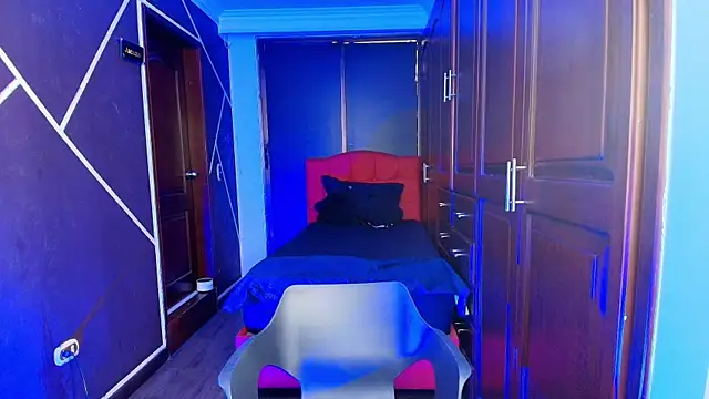 Snapshot of SexyNaf chatting on January 2025 07:49:02 PM SexyNaf online show from January 2025 07:49:02 PM