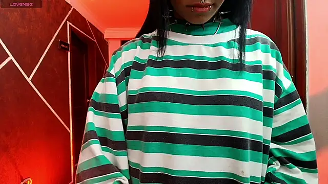 Snapshot of SexyNaf chatting on January 2025 07:07:02 PM SexyNaf online show from January 2025 07:07:02 PM