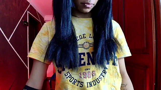 Snapshot of SexyNaf chatting on February 2025 07:20:02 PM SexyNaf online show from February 2025 07:20:02 PM