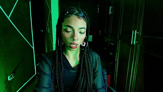 Snapshot of SexyNaf chatting on February 2025 10:18:02 PM SexyNaf online show from February 2025 10:18:02 PM