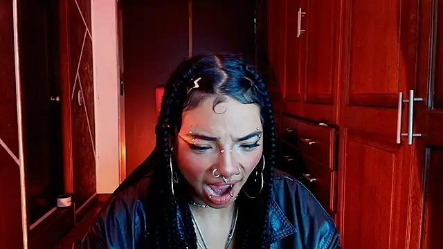 Snapshot of SexyNaf chatting on March 2025 10:21:01 PM SexyNaf online show from March 2025 10:21:01 PM