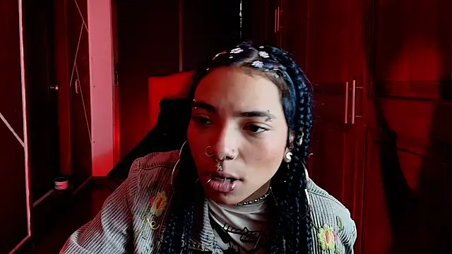 Snapshot of SexyNaf chatting on March 2025 08:00:01 PM SexyNaf online show from March 2025 08:00:01 PM