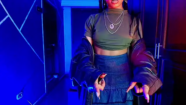 Snapshot of SexyNaf chatting on March 2025 07:17:01 PM SexyNaf online show from March 2025 07:17:01 PM