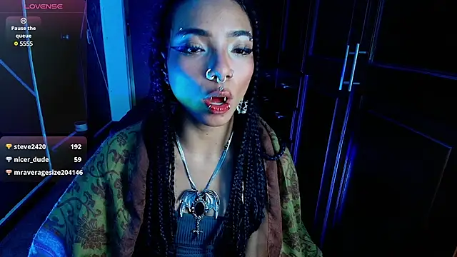 Snapshot of SexyNaf chatting on March 2025 01:13:01 AM SexyNaf online show from March 2025 01:13:01 AM