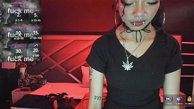 Snapshot of SexyNaf chatting on September 2025 07:19:02 PM SexyNaf online show from September 2025 07:19:02 PM