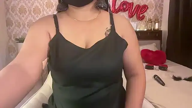 SamairAhh online show from March 2025 03:27:01 PM