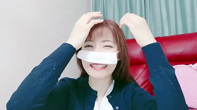 Snapshot of erokangoshi-nene chatting on January 2025 04:28:01 PM erokangoshi-nene online show from January 2025 04:28:01 PM