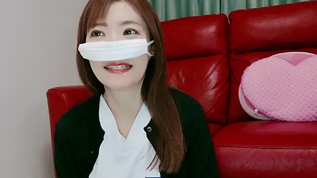 Snapshot of erokangoshi-nene chatting on January 2025 04:24:01 PM erokangoshi-nene online show from January 2025 04:24:01 PM