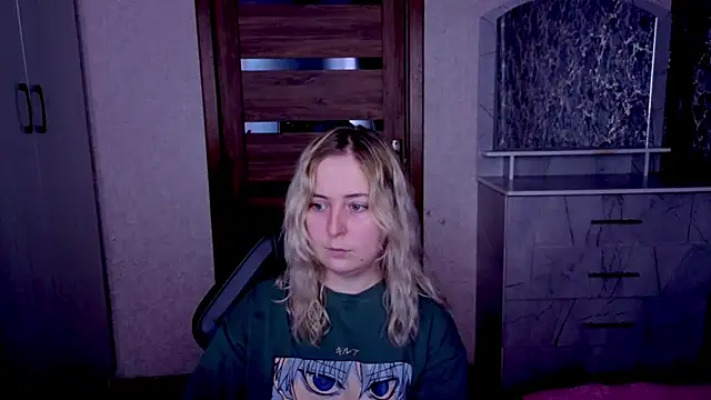 Kristy-Max online show from June 2026 08:42:02 PM