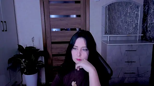 Snapshot of Kristy-Max chatting on July 2026 10:14:02 PM Kristy-Max online show from July 2026 10:14:02 PM