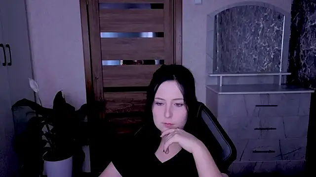 Snapshot of Kristy-Max chatting on July 2026 10:25:01 PM Kristy-Max online show from July 2026 10:25:01 PM
