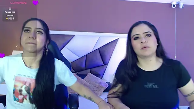 KarolandMichel online show from January 2025 11:43:01 AM