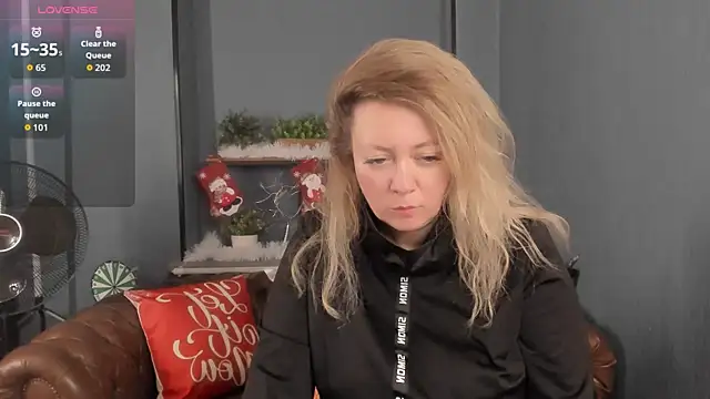 JesiaFoxi online show from December 2025 01:19:01 PM