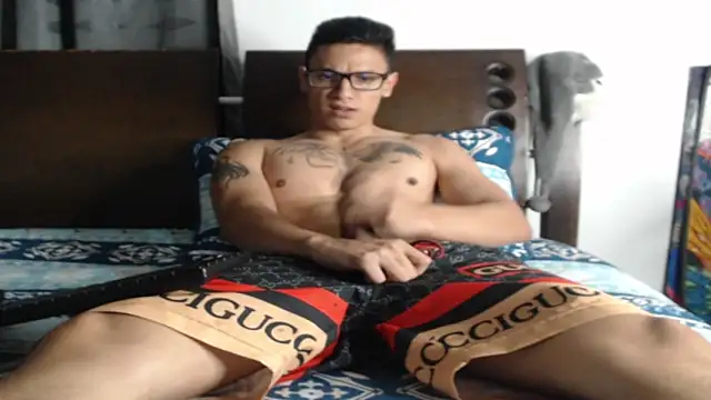 Snapshot of Tobicutee chatting on February 2026 03:21:01 AM Tobicutee online show from February 2026 03:21:01 AM