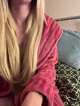 saskiapierce online show from October 2025 12:33:01 AM