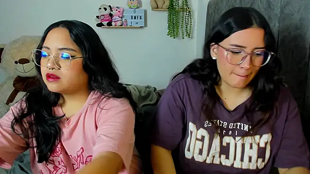 maddie-and-chelsea- online show from October 2025 11:06:01 AM