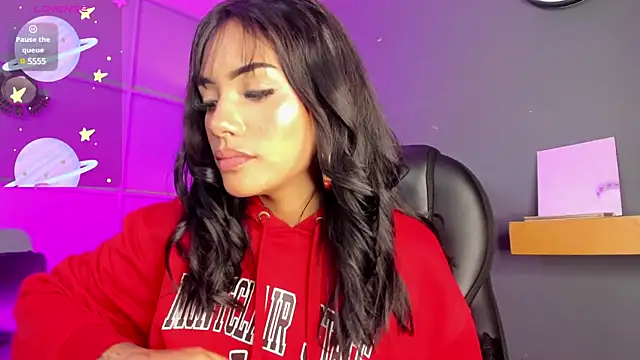 Giovanna oliveira online show from January 2025 08:31:01 AM