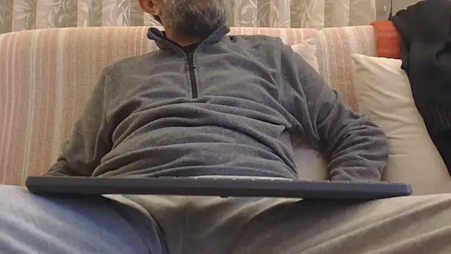 Snapshot of 77_No_Name_77 chatting on March 2025 09:48:01 PM 77 No Name 77 online show from March 2025 09:48:01 PM