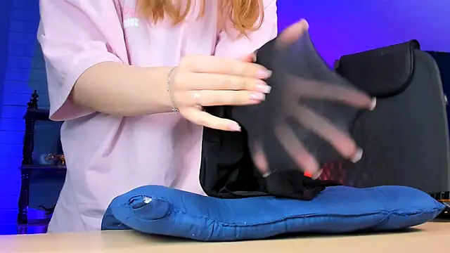 Snapshot of footfetish_baby chatting on October 2025 09:39:01 AM footfetish baby online show from October 2025 09:39:01 AM