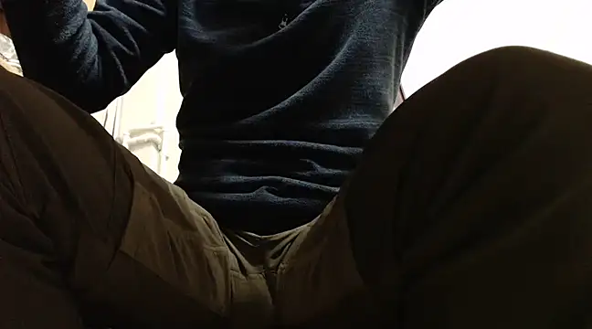 Snapshot of hardbigcock16 chatting on January 2025 10:17:01 AM hardbigcock16 online show from January 2025 10:17:01 AM