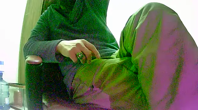 Snapshot of hardbigcock16 chatting on February 2025 12:17:01 PM hardbigcock16 online show from February 2025 12:17:01 PM