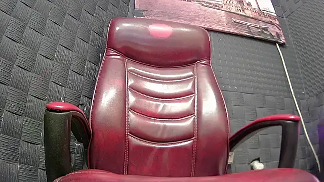 Snapshot of hardbigcock16 chatting on November 2025 07:30:02 AM hardbigcock16 online show from November 2025 07:30:02 AM