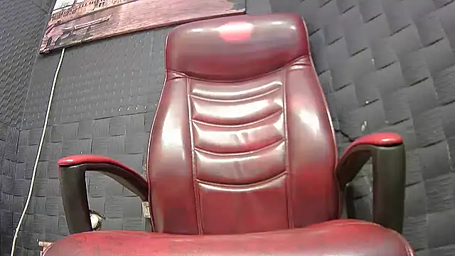 Snapshot of hardbigcock16 chatting on December 2025 07:39:01 AM hardbigcock16 online show from December 2025 07:39:01 AM