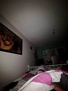 Snapshot of schlonzi81 chatting on October 2025 09:45:02 PM schlonzi81 online show from October 2025 09:45:02 PM