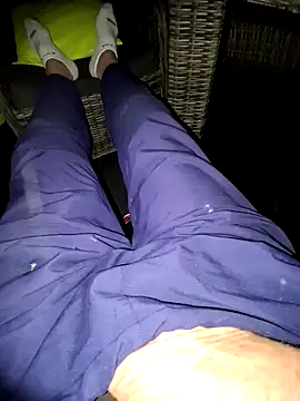 Snapshot of schlonzi81 chatting on October 2025 09:03:02 PM schlonzi81 online show from October 2025 09:03:02 PM