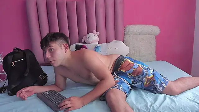 Snapshot of JustiinJazmin chatting on January 2025 07:42:01 PM JustiinJazmin online show from January 2025 07:42:01 PM