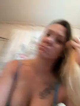 Snapshot of hotNReady6969 chatting on February 2025 05:18:02 PM hotNReady6969 online show from February 2025 05:18:02 PM