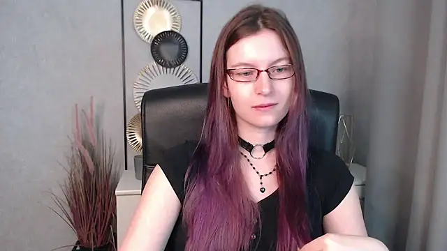 Snapshot of emmaxDelight chatting on December 2024 06:34:01 AM emmaxDelight online show from December 2024 06:34:01 AM