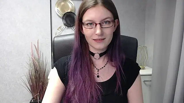 Snapshot of emmaxDelight chatting on December 2024 07:08:01 AM emmaxDelight online show from December 2024 07:08:01 AM