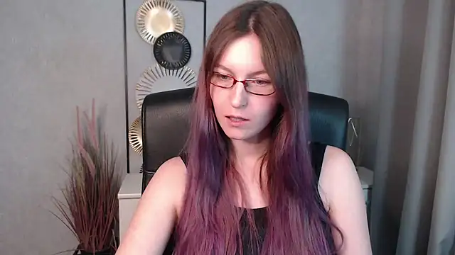 Snapshot of emmaxDelight chatting on December 2024 05:36:02 PM emmaxDelight online show from December 2024 05:36:02 PM