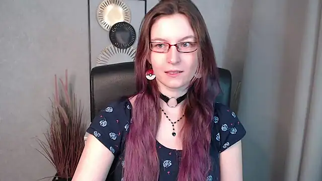 Snapshot of emmaxDelight chatting on December 2024 06:24:02 AM emmaxDelight online show from December 2024 06:24:02 AM