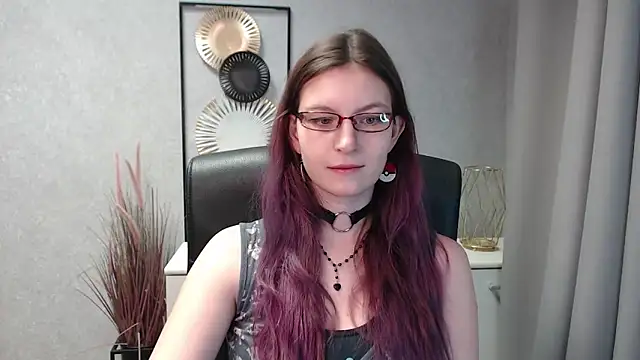 Snapshot of emmaxDelight chatting on December 2024 02:38:02 PM emmaxDelight online show from December 2024 02:38:02 PM