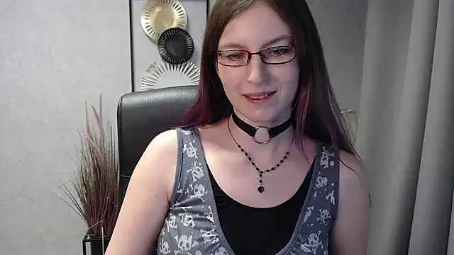 Snapshot of emmaxDelight chatting on December 2024 11:48:01 AM emmaxDelight online show from December 2024 11:48:01 AM