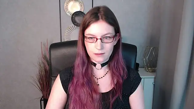 Snapshot of emmaxDelight chatting on December 2024 09:31:02 AM emmaxDelight online show from December 2024 09:31:02 AM