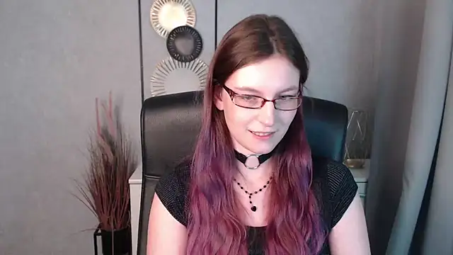 Snapshot of emmaxDelight chatting on December 2024 12:36:01 PM emmaxDelight online show from December 2024 12:36:01 PM