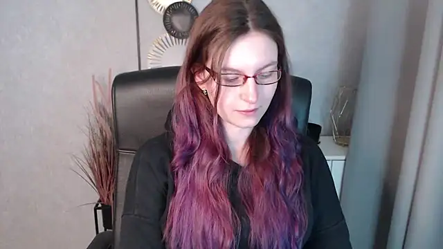 Snapshot of emmaxDelight chatting on January 2025 06:27:02 AM emmaxDelight online show from January 2025 06:27:02 AM