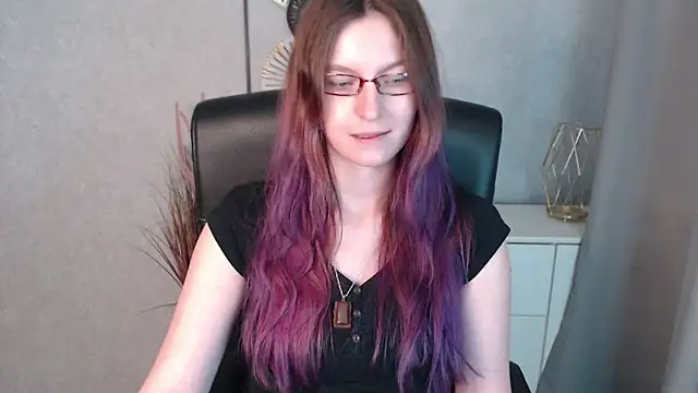 Snapshot of emmaxDelight chatting on January 2025 10:14:02 AM emmaxDelight online show from January 2025 10:14:02 AM