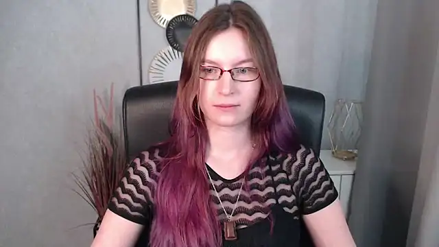 Snapshot of emmaxDelight chatting on January 2025 01:14:02 PM emmaxDelight online show from January 2025 01:14:02 PM