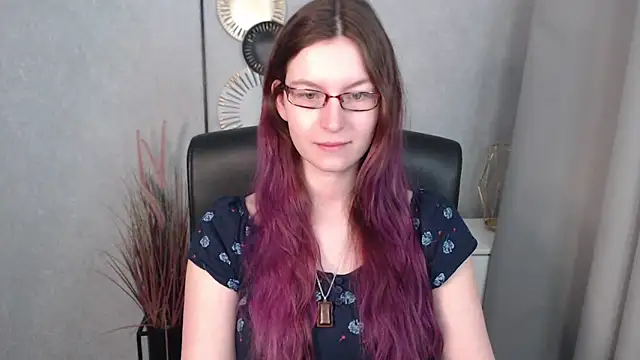 Snapshot of emmaxDelight chatting on January 2025 06:36:02 AM emmaxDelight online show from January 2025 06:36:02 AM