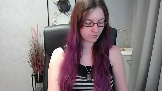 Snapshot of emmaxDelight chatting on January 2025 10:11:02 AM emmaxDelight online show from January 2025 10:11:02 AM