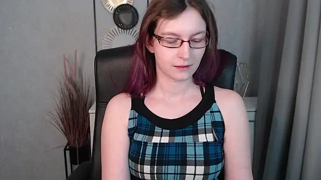 Snapshot of emmaxDelight chatting on January 2025 09:33:02 AM emmaxDelight online show from January 2025 09:33:02 AM