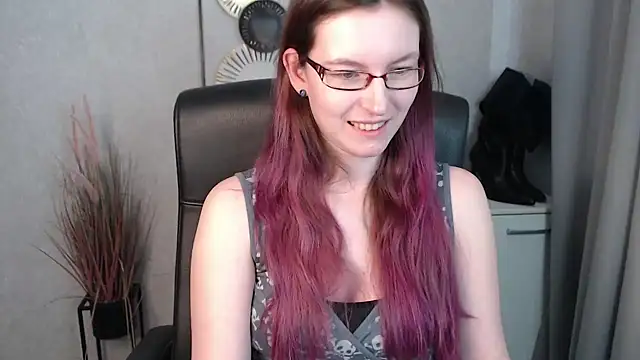 Snapshot of emmaxDelight chatting on February 2025 11:21:02 AM emmaxDelight online show from February 2025 11:21:02 AM