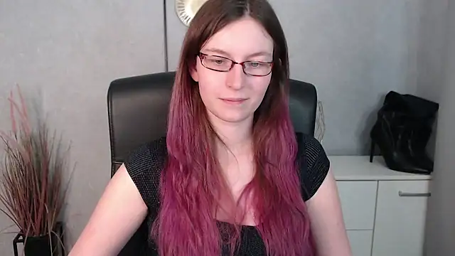 Snapshot of emmaxDelight chatting on February 2025 12:36:01 PM emmaxDelight online show from February 2025 12:36:01 PM