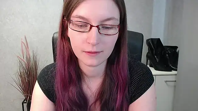 Snapshot of emmaxDelight chatting on February 2025 01:11:02 PM emmaxDelight online show from February 2025 01:11:02 PM