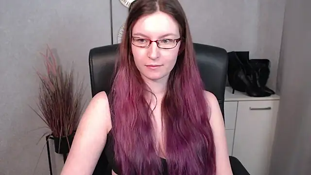 Snapshot of emmaxDelight chatting on February 2025 09:43:02 AM emmaxDelight online show from February 2025 09:43:02 AM