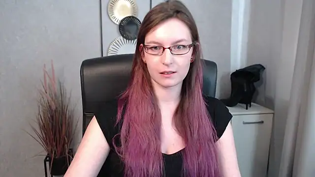 Snapshot of emmaxDelight chatting on March 2025 01:18:01 PM emmaxDelight online show from March 2025 01:18:01 PM